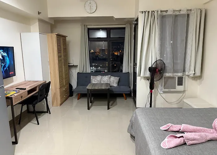 Appartement Heart Of Cozy With Pool, Gym, Wifi And Netflix Near City,ayala And It Park