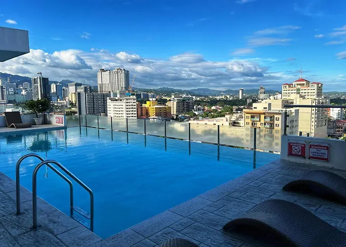 Appartement Heart Of Cozy With Pool, Gym, Wifi And Netflix Near City,ayala And It Park